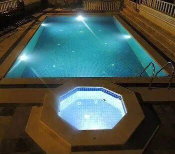 Apart Otel Haznedar Koeskue *